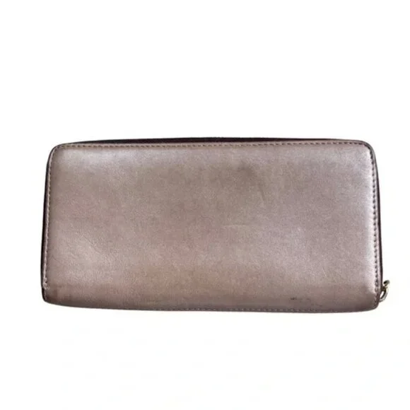 Coach shimmery gold pleated zippered wallet clutch for cards, bills & change - Picture 2 of 5